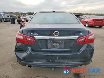 Zdjęcie 6 z 12 samochodu: 2018 NISSAN ALTIMA VIN:1N4AL3AP0JC198836 - miniatura