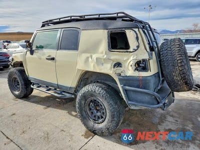 Drugie zdjęcie samochodu z przodu: 2008 TOYOTA FJ CRUISER BASE VIN:JTEBU11F98K005330 - miniatura