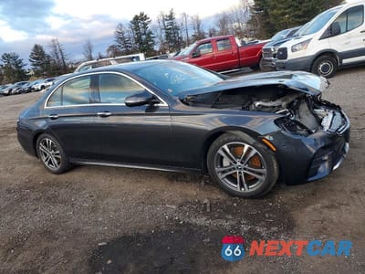 Czwarte zdjęcie samochodu z boku: 2023 MERCEDES-BENZ E 350 4MATIC VIN:W1KZF8EB6PB100297 - miniatura