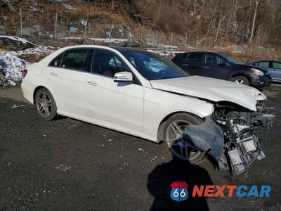 Czwarte zdjęcie samochodu z boku: 2016 MERCEDES-BENZ E 350 4MATIC VIN:WDDHF8JB8GB221690 - miniatura