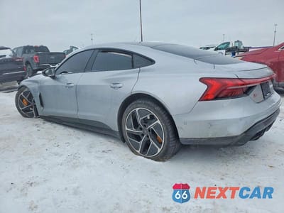 Drugie zdjęcie samochodu z przodu: 2024 AUDI RS E-TRON GT VIN:WAUAHBFW5R7901743 - miniatura