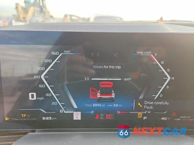 Zdjęcie 9 z 13 samochodu: 2025 BMW X7 M60I VIN:5UX33EM02S9X10235 - miniatura