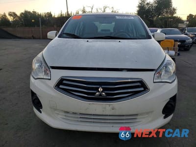 Piąte zdjęcie samochodu w środku: 2017 MITSUBISHI MIRAGE G4 ES VIN:ML32F3FJ8HH003043 - miniatura