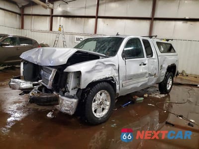 2013 CHEVROLET SILVERADO K1500 LT 1GCRKSE76DZ413786 - główne zdjęcie licytacji z USA - miniatura