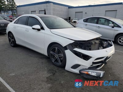 Czwarte zdjęcie samochodu z boku: 2021 MERCEDES-BENZ A 220 VIN:W1K3G4EB5MJ298223 - miniatura