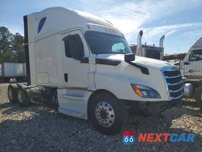 2018 FREIGHTLINER CASCADIA 126 SEMI TRUCK 3AKJHHDR8JSJJ1333 - główne zdjęcie licytacji z USA - miniatura