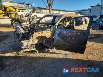 2020 MERCEDES-BENZ GLB 250 W1N4M4GB0LW027584 - główne zdjęcie licytacji z USA - miniatura
