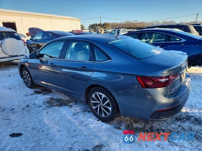 Drugie zdjęcie samochodu z przodu: 2024 VOLKSWAGEN JETTA S VIN:3VW5M7BU3RM051101 - miniatura