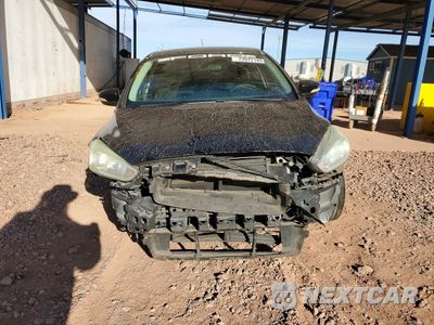 Piąte zdjęcie samochodu w środku: 2017 FORD FOCUS SE VIN:1FADP3K22HL216493 - miniatura