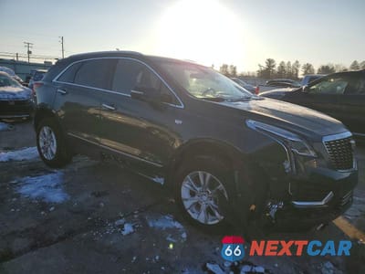 Czwarte zdjęcie samochodu z boku: 2021 CADILLAC XT5 LUXURY VIN:1GYKNAR41MZ110850 - miniatura