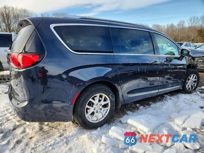 Trzecie zdjęcie samochodu z tyłu: 2020 CHRYSLER PACIFICA TOURING L VIN:2C4RC1BG5LR115735 - miniatura
