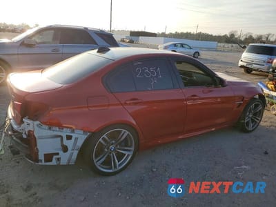Trzecie zdjęcie samochodu z tyłu: 2016 BMW M3 VIN:WBS8M9C5XG5D31390 - miniatura