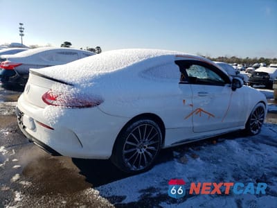 Trzecie zdjęcie samochodu z tyłu: 2017 MERCEDES-BENZ C 300 4MATIC VIN:WDDWJ4KB9HF524453 - miniatura