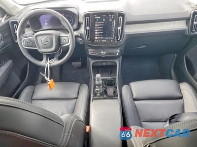 Zdjęcie 8 z 12 samochodu: 2025 VOLVO XC40 ULTRA VIN:YV4L12UM3S2453889 - miniatura