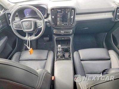 Zdjęcie 8 z 12 samochodu: 2025 VOLVO XC40 ULTRA VIN:YV4L12UM3S2453889 - miniatura