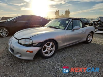 2001 MAZDA MX-5 MIATA BASE JM1NB353010206246 - główne zdjęcie licytacji z USA - miniatura