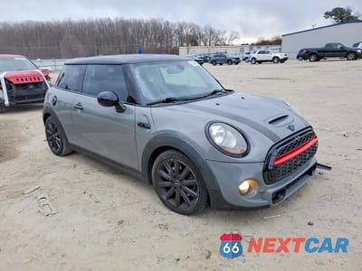 Czwarte zdjęcie samochodu z boku: 2015 MINI COOPER S VIN:WMWXP7C59F2A38091 - miniatura