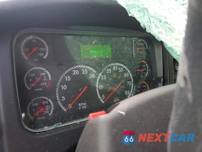 Zdjęcie 8 z 10 samochodu: 2019 FREIGHTLINER M2 106 MEDIUM DUTY VIN:1FVDCYFC5KHKM5961 - miniatura