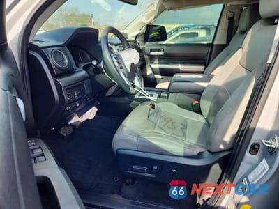Zdjęcie 7 z 12 samochodu: 2020 TOYOTA TUNDRA SR5 VIN:5TFDY5F18LX946754 - miniatura