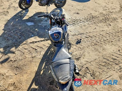 Zdjęcie 6 z 10 samochodu: 2024 YAMAHA YZFR3 A VIN:MH3RH18Y4RK017208 - miniatura