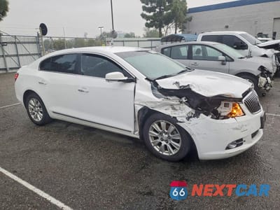 Czwarte zdjęcie samochodu z boku: 2013 BUICK LACROSSE VIN:1G4GC5ER2DF304827 - miniatura