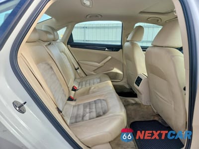 Zdjęcie 10 z 12 samochodu: 2015 VOLKSWAGEN PASSAT SEL VIN:1VWCV7A32FC003843 - miniatura
