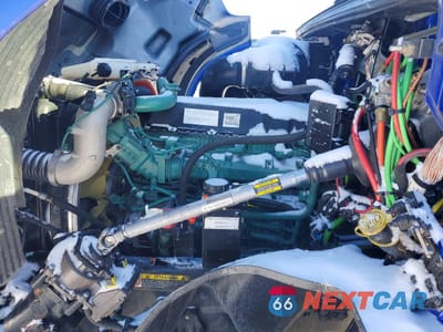 Zdjęcie 7 z 10 samochodu: 2024 VOLVO VN VNL - SEMI TRUCK VIN:4V4NC9EH9RN637148 - miniatura