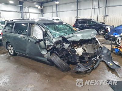 Czwarte zdjęcie samochodu z boku: 2014 TOYOTA SIENNA LE VIN:5TDKK3DC5ES455066 - miniatura