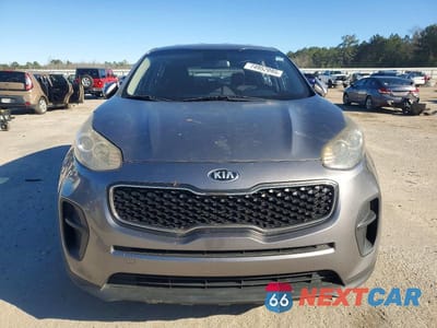 Piąte zdjęcie samochodu w środku: 2017 KIA SPORTAGE LX VIN:KNDPM3AC6H7086771 - miniatura