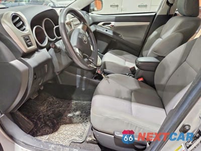 Zdjęcie 7 z 12 samochodu: 2011 TOYOTA COROLLA MATRIX S VIN:2T1LE4EE4BC019833 - miniatura