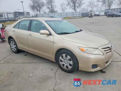 Czwarte zdjęcie samochodu z boku: 2011 TOYOTA CAMRY BASE VIN:4T4BF3EK2BR094544 - miniatura