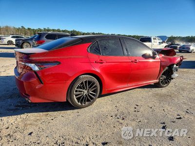 Trzecie zdjęcie samochodu z tyłu: 2022 TOYOTA CAMRY XSE VIN:4T1K61AK4NU025931 - miniatura
