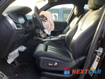 Zdjęcie 7 z 11 samochodu: 2019 BMW X7 XDRIVE40I VIN:5UXCW2C51KL086949 - miniatura