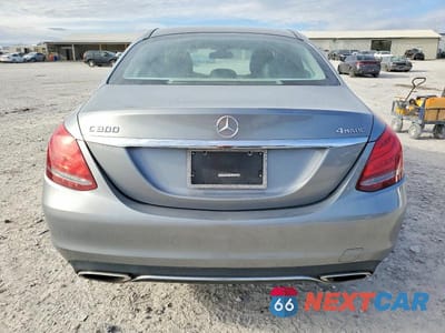 Zdjęcie 6 z 12 samochodu: 2015 MERCEDES-BENZ C 300 4MATIC VIN:55SWF4KB7FU014615 - miniatura