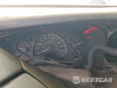 Zdjęcie 9 z 13 samochodu: 2003 GMC SAVANA G2500 UTILITY / SERVICE VAN VIN:1GTFG25T531147191 - miniatura