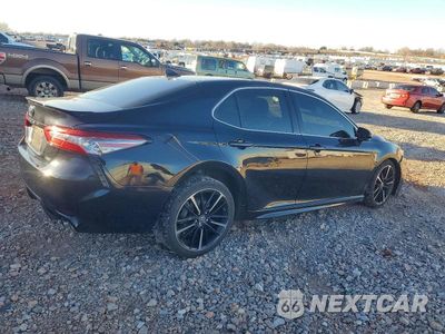 Trzecie zdjęcie samochodu z tyłu: 2019 TOYOTA CAMRY XSE VIN:4T1B61HK0KU769852 - miniatura