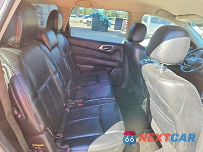 Zdjęcie 11 z 12 samochodu: 2018 NISSAN PATHFINDER S VIN:5N1DR2MN9JC631382 - miniatura