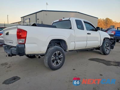 Trzecie zdjęcie samochodu z tyłu: 2016 TOYOTA TACOMA SR VIN:5TFRX5GN0GX060895 - miniatura