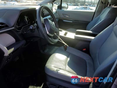 Zdjęcie 7 z 14 samochodu: 2024 TOYOTA SIENNA XLE VIN:5TDYSKFC1RS118062 - miniatura