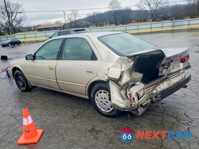 Drugie zdjęcie samochodu z przodu: 1998 TOYOTA CAMRY CE VIN:4T1BG22K1WU358672 - miniatura