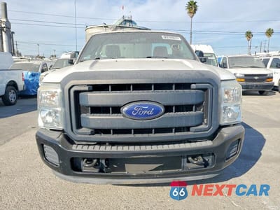 Piąte zdjęcie samochodu w środku: 2013 FORD F250 SUPER DUTY VIN:1FTBF2A64DEB81926 - miniatura