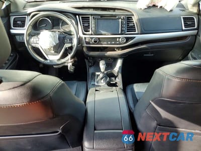 Zdjęcie 8 z 13 samochodu: 2014 TOYOTA HIGHLANDER XLE VIN:5TDJKRFH3ES014463 - miniatura