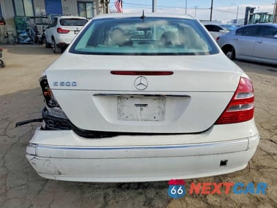Zdjęcie 6 z 13 samochodu: 2004 MERCEDES-BENZ E 500 VIN:WDBUF70J24A415708 - miniatura