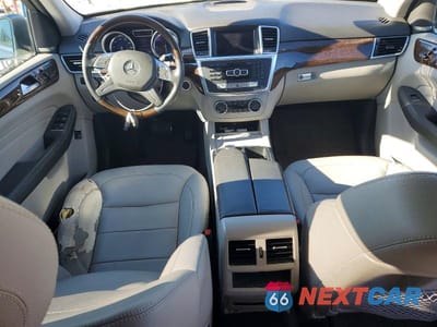Zdjęcie 8 z 13 samochodu: 2012 MERCEDES-BENZ ML 350 BLUETEC VIN:4JGDA2EB5CA079101 - miniatura