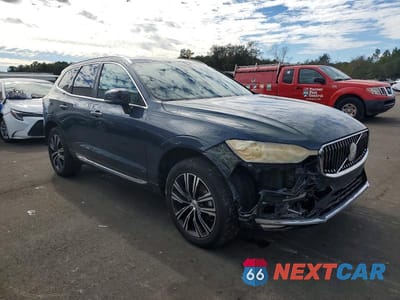 Czwarte zdjęcie samochodu z boku: 2022 VOLVO XC60 B5 INSCRIPTION VIN:YV4L12DL1N1960985 - miniatura