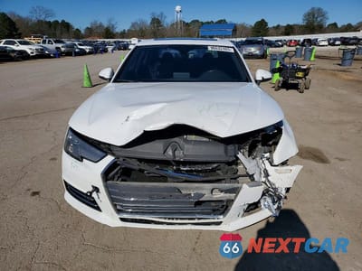 Piąte zdjęcie samochodu w środku: 2017 AUDI A4 PREMIUM VIN:WAUGNAF43HN017807 - miniatura