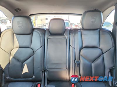 Zdjęcie 10 z 14 samochodu: 2018 PORSCHE CAYENNE VIN:WP1AA2A23JKA06814 - miniatura