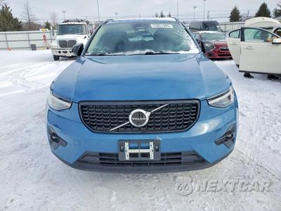 Piąte zdjęcie samochodu w środku: 2025 VOLVO XC40 ULTRA VIN:YV4L12UM3S2453889 - miniatura