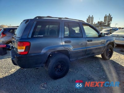 Trzecie zdjęcie samochodu z tyłu: 2001 JEEP GRAND CHEROKEE LAREDO VIN:1J4GW48S91C671624 - miniatura