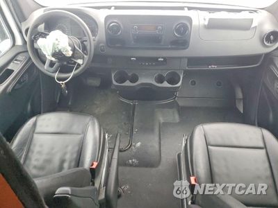 Zdjęcie 8 z 14 samochodu: 2021 MERCEDES-BENZ SPRINTER 2500 VIN:W1Y4DDHY5MT050271 - miniatura